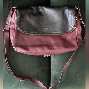 Fossil Preston Flap Crossbody Purse - burgundy and black messenger bag